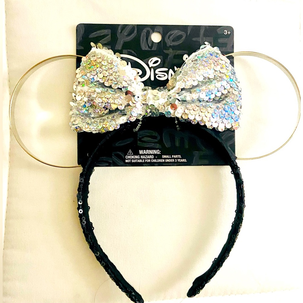 Disney Mickey Minnie Ears Silver Tone Metal Sequin Bow Aldi Exclusive 2025 NWT